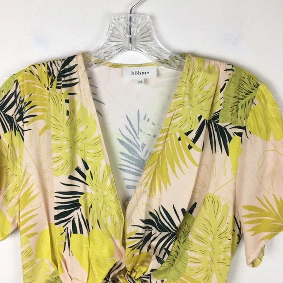 Bohme Floral Shauna Adjustable Short Sleeve Wrap Dress in Apricot - Picture 2 of 11